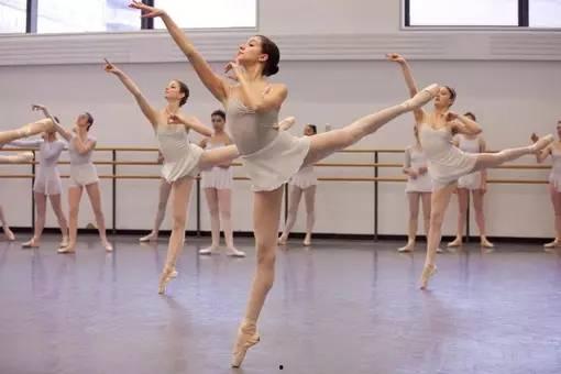 赤湖成人舞蹈视频大全,成人舞蹈视频大全精选集锦