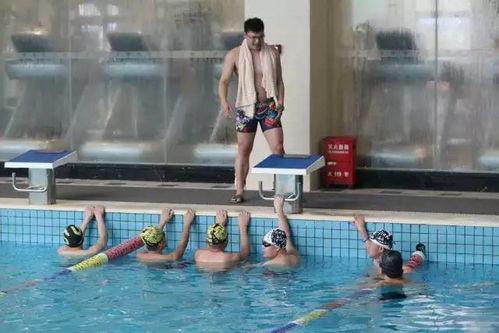 成人游泳吐气正常吗视频,成人游泳时的正常生理反应