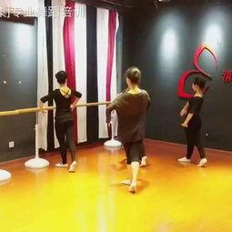 回族的舞蹈成人舞蹈视频,成人舞蹈视频中的民族风情与艺术魅力