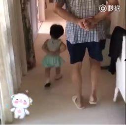 成人模仿小鹿走路视频大全,成人版小鹿漫步视频集锦