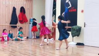 成人母子独舞视频大全,成人母子独舞视频精选集锦